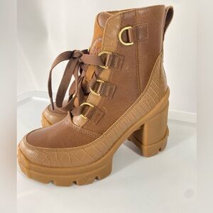 NWT Sorel Brown Leather Lace-Up Platform Boots Chunky Block Heel | 7